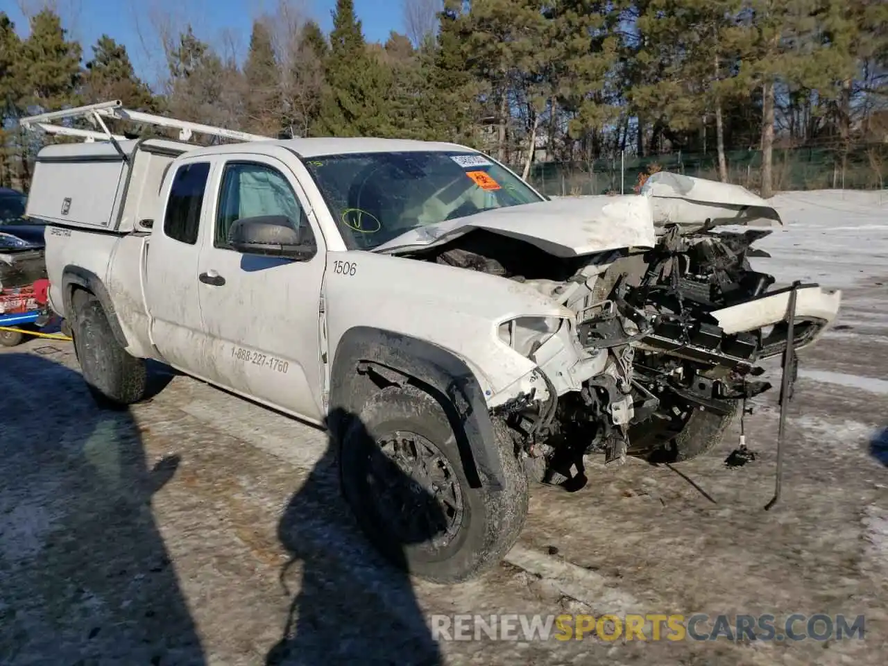 1 Фотография поврежденного автомобиля 5TFSZ5AN1KX173168 TOYOTA TACOMA 2019