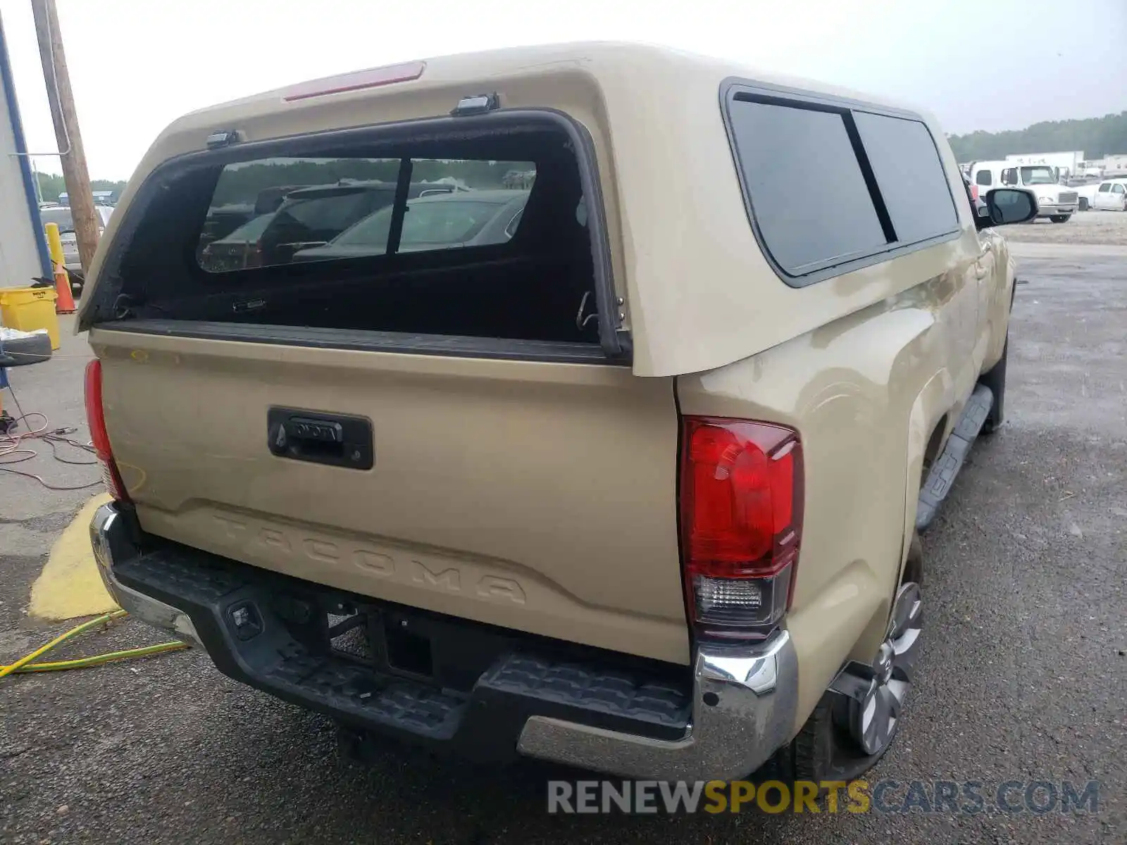 4 Photograph of a damaged car 5TFSZ5AN1KX177012 TOYOTA TACOMA 2019