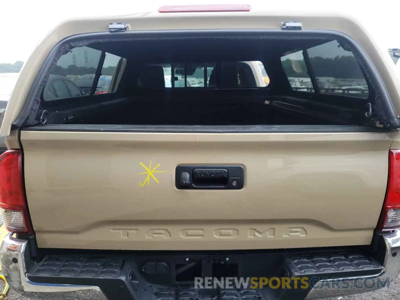 9 Photograph of a damaged car 5TFSZ5AN1KX177012 TOYOTA TACOMA 2019