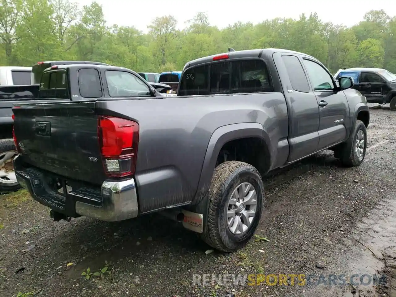 4 Photograph of a damaged car 5TFSZ5AN1KX182839 TOYOTA TACOMA 2019