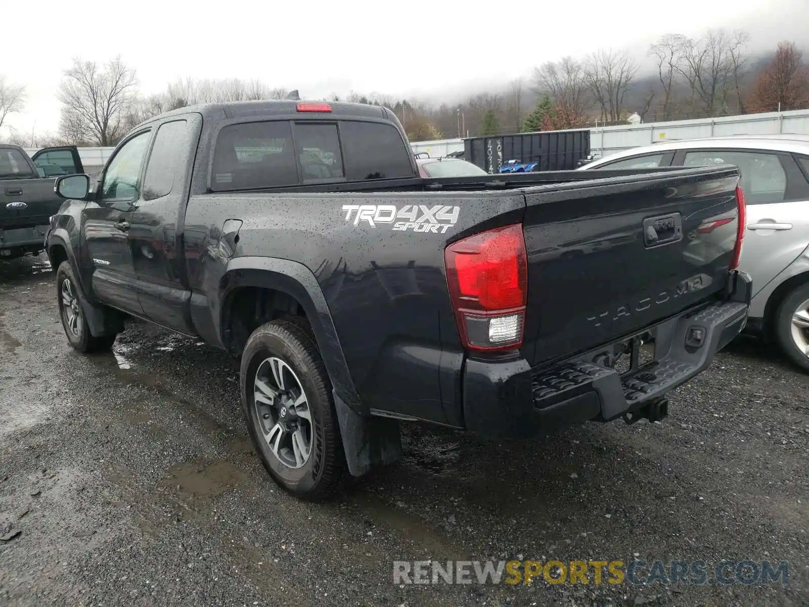 3 Photograph of a damaged car 5TFSZ5AN1KX206492 TOYOTA TACOMA 2019