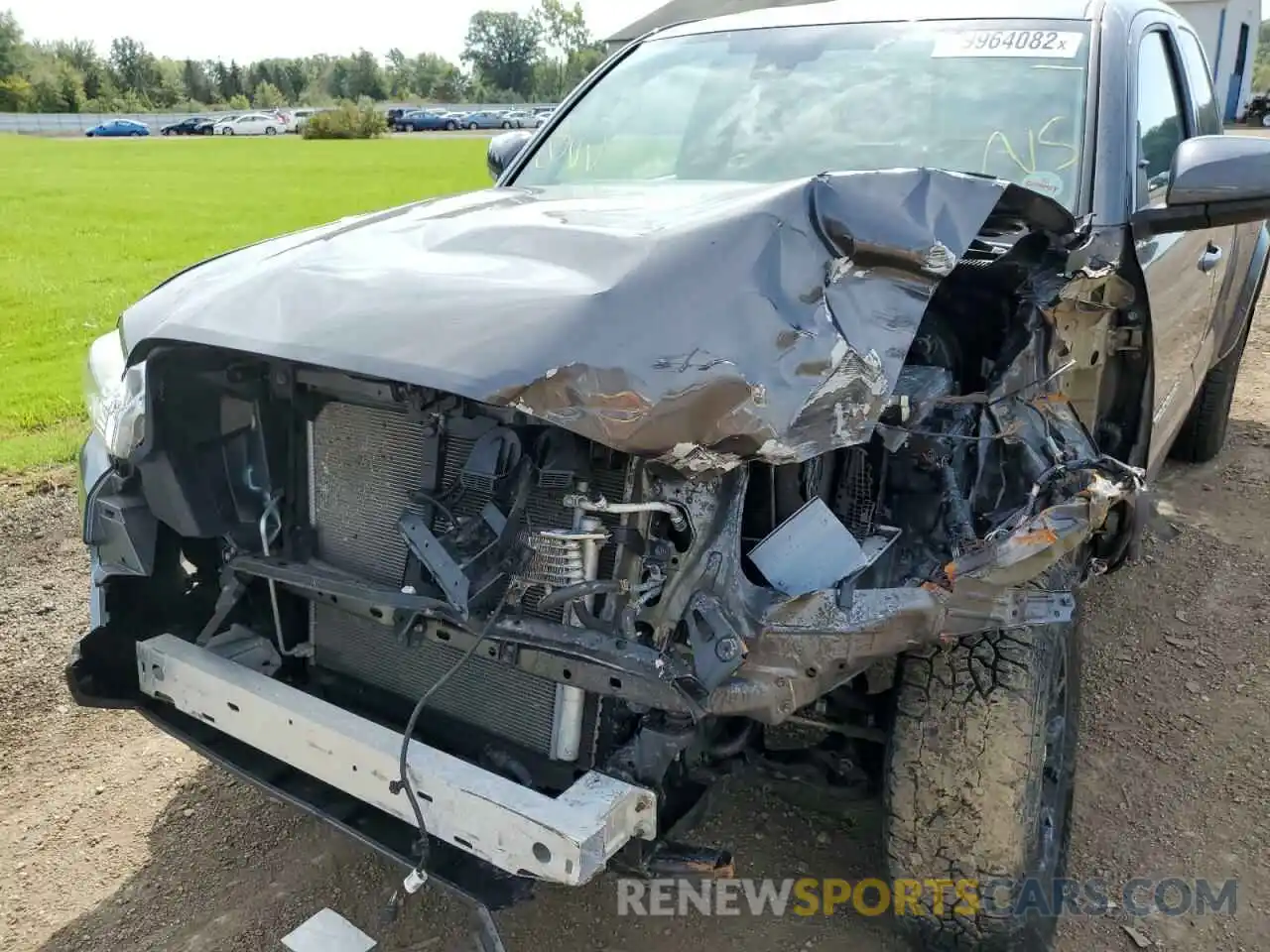 9 Photograph of a damaged car 5TFSZ5AN1KX206606 TOYOTA TACOMA 2019