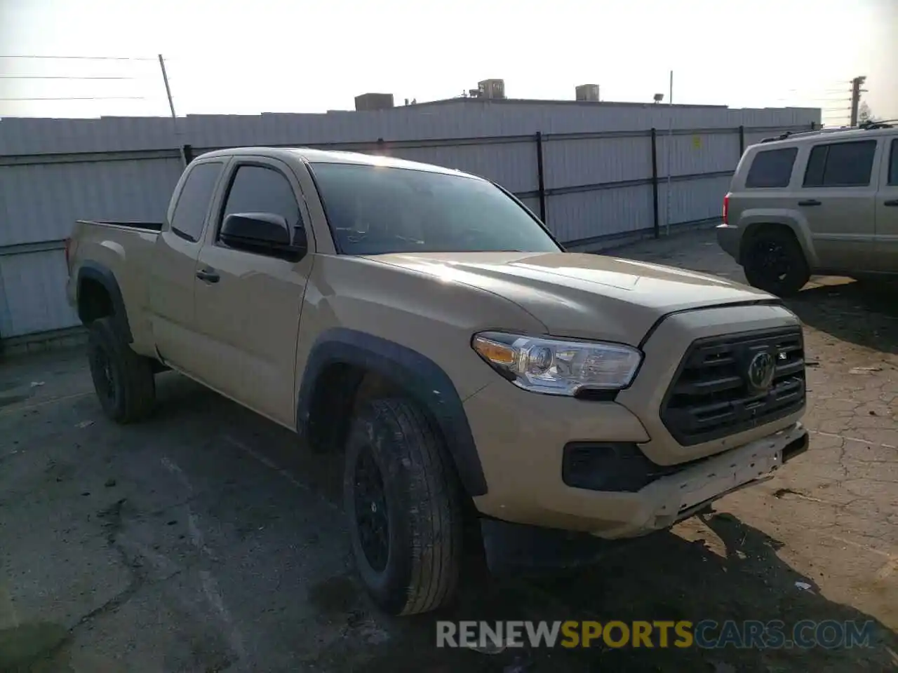 1 Фотография поврежденного автомобиля 5TFSZ5AN1KX207321 TOYOTA TACOMA 2019