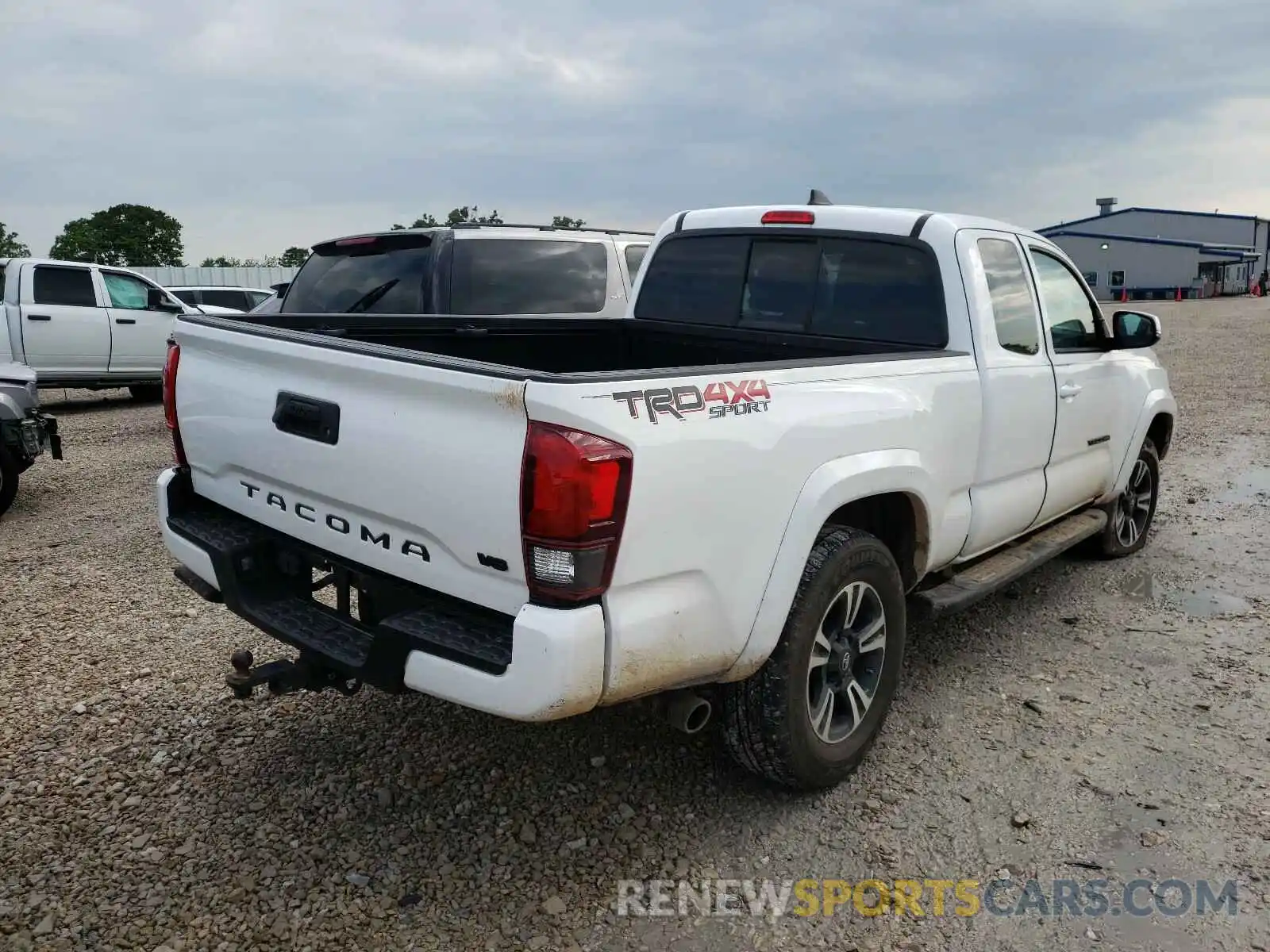 4 Photograph of a damaged car 5TFSZ5AN2KX170425 TOYOTA TACOMA 2019