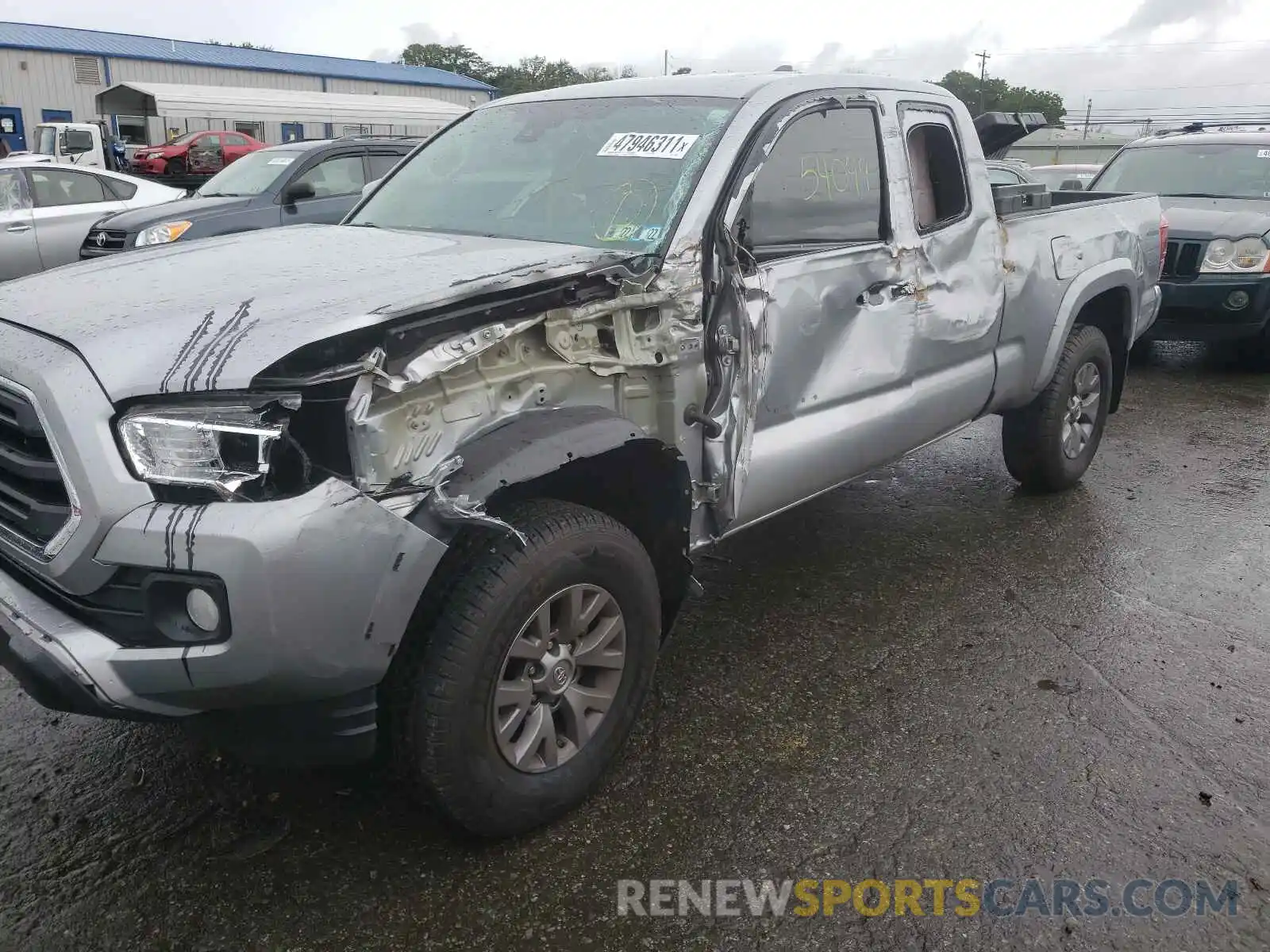 9 Photograph of a damaged car 5TFSZ5AN3KX179845 TOYOTA TACOMA 2019