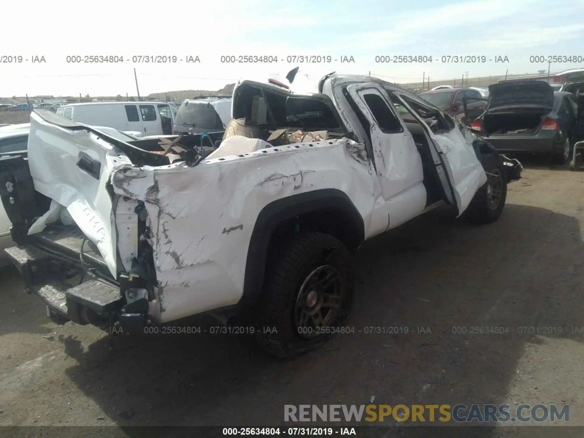 4 Photograph of a damaged car 5TFSZ5AN3KX185192 TOYOTA TACOMA 2019