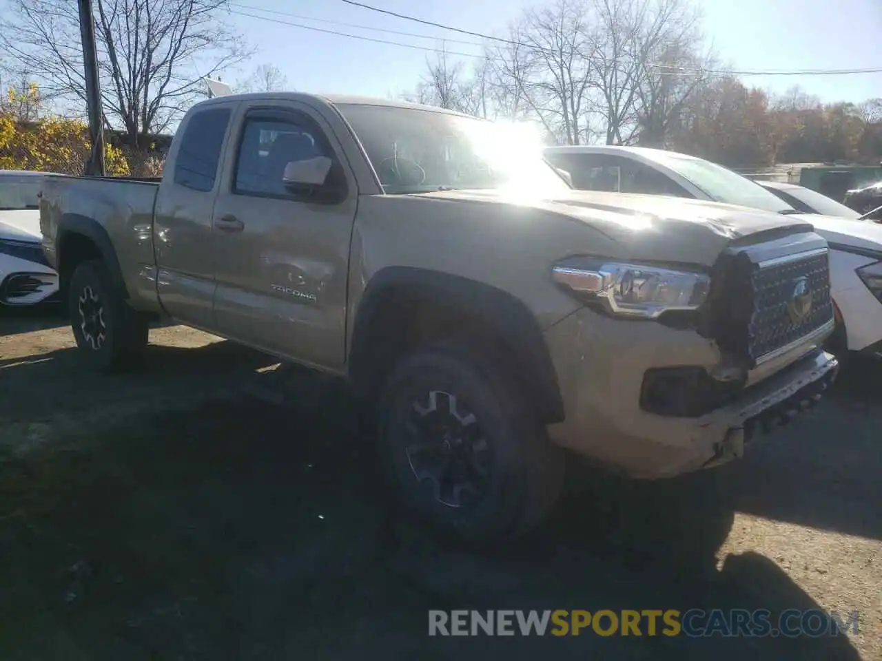 1 Фотография поврежденного автомобиля 5TFSZ5AN3KX207109 TOYOTA TACOMA 2019