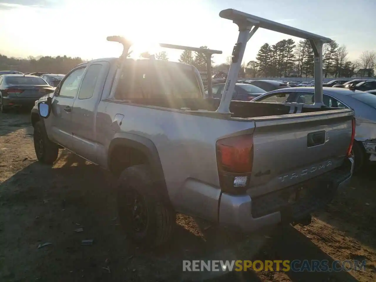 3 Photograph of a damaged car 5TFSZ5AN4KX165615 TOYOTA TACOMA 2019