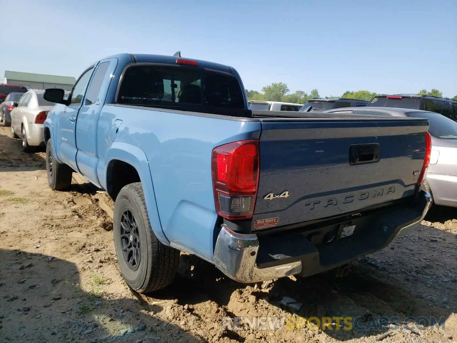 3 Photograph of a damaged car 5TFSZ5AN4KX169468 TOYOTA TACOMA 2019