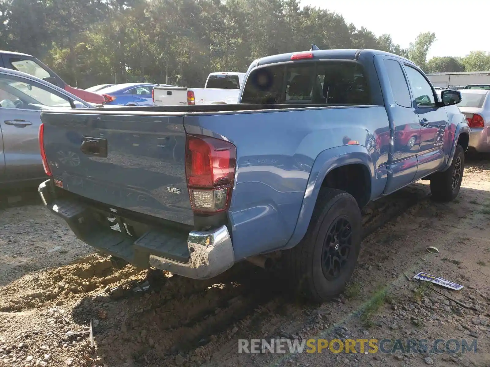 4 Фотография поврежденного автомобиля 5TFSZ5AN4KX169468 TOYOTA TACOMA 2019