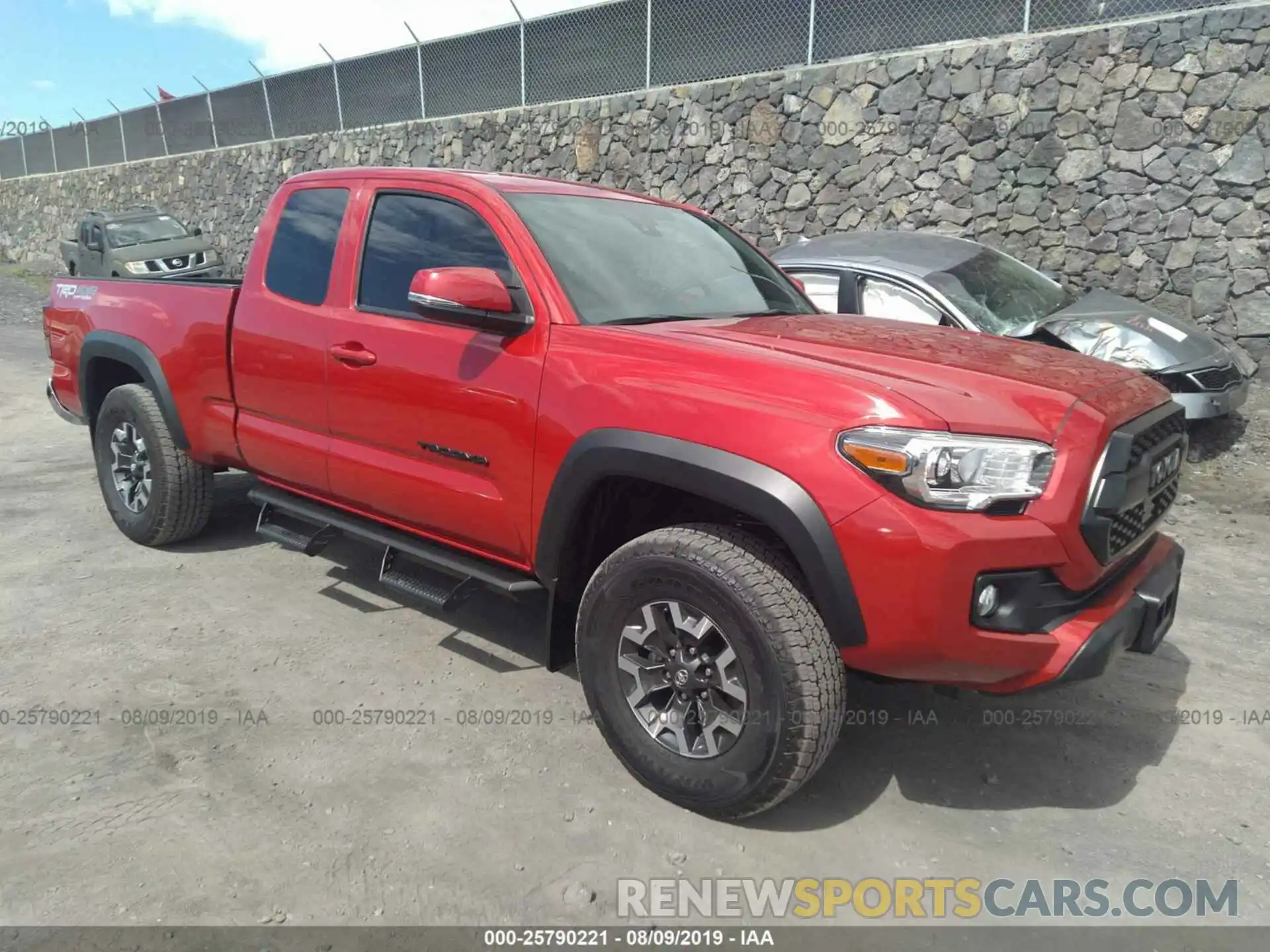 1 Photograph of a damaged car 5TFSZ5AN4KX189851 TOYOTA TACOMA 2019