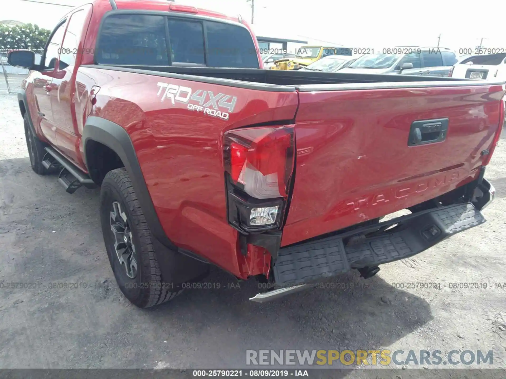 6 Фотография поврежденного автомобиля 5TFSZ5AN4KX189851 TOYOTA TACOMA 2019