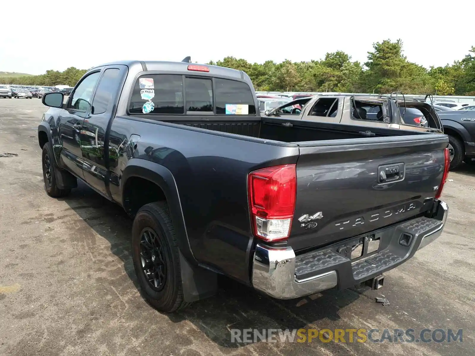 3 Photograph of a damaged car 5TFSZ5AN5KX168121 TOYOTA TACOMA 2019