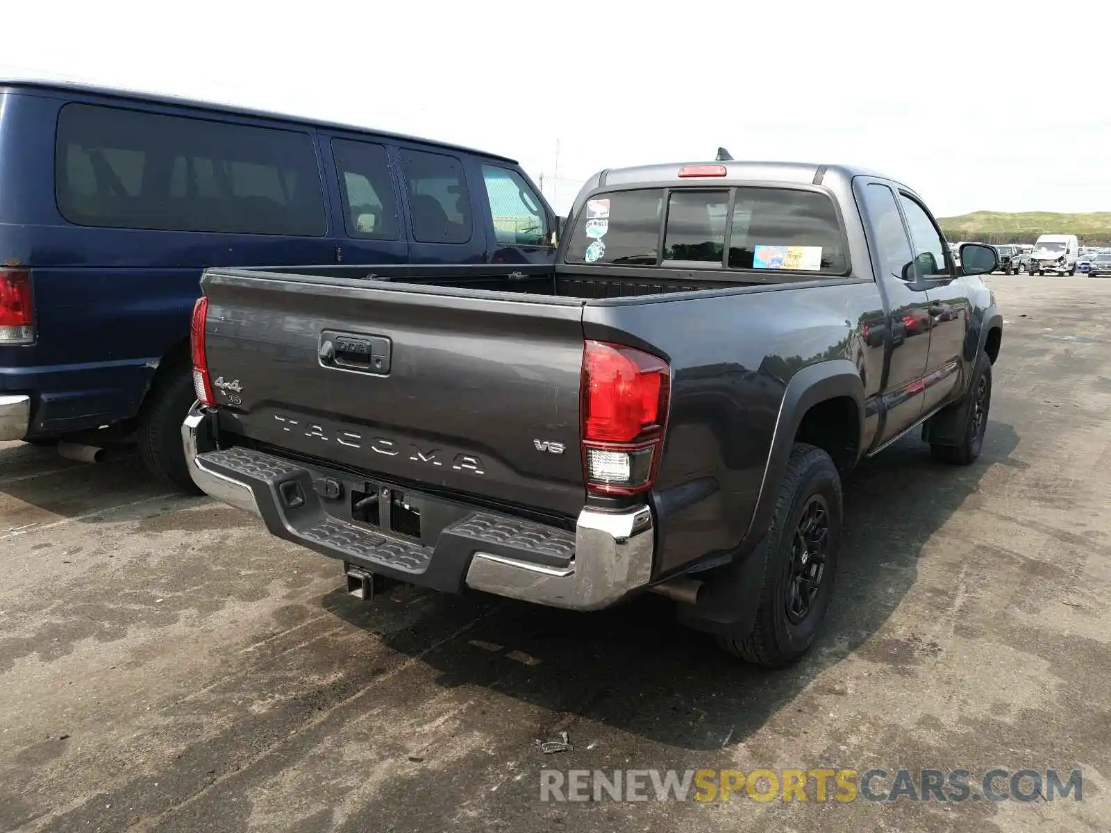 4 Фотография поврежденного автомобиля 5TFSZ5AN5KX168121 TOYOTA TACOMA 2019