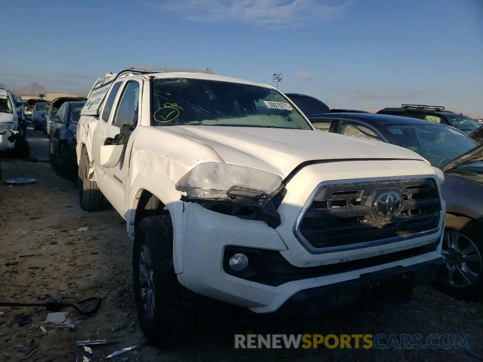 1 Photograph of a damaged car 5TFSZ5AN5KX172458 TOYOTA TACOMA 2019