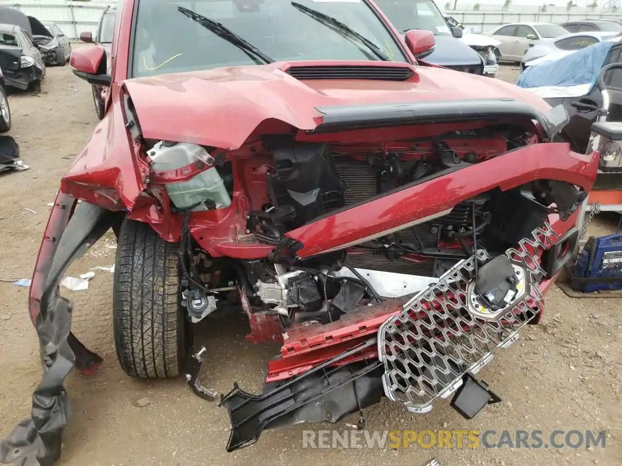 9 Photograph of a damaged car 5TFSZ5AN5KX174193 TOYOTA TACOMA 2019