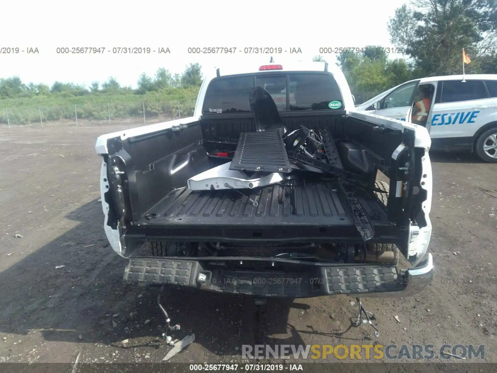 6 Photograph of a damaged car 5TFSZ5AN5KX185842 TOYOTA TACOMA 2019