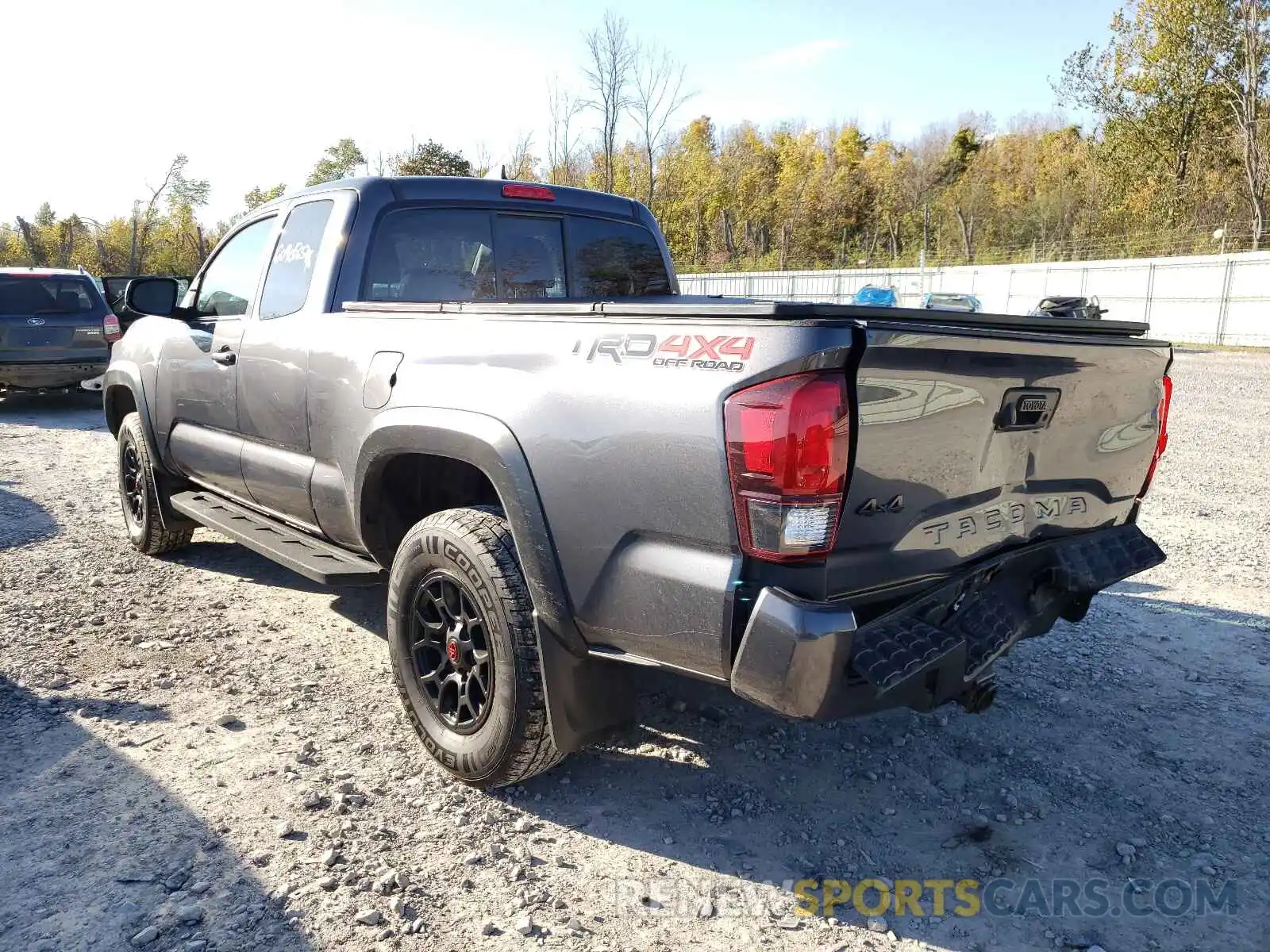 3 Photograph of a damaged car 5TFSZ5AN5KX186604 TOYOTA TACOMA 2019