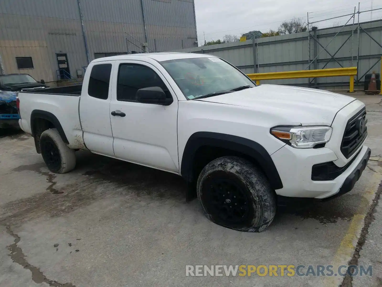 1 Photograph of a damaged car 5TFSZ5AN5KX196081 TOYOTA TACOMA 2019