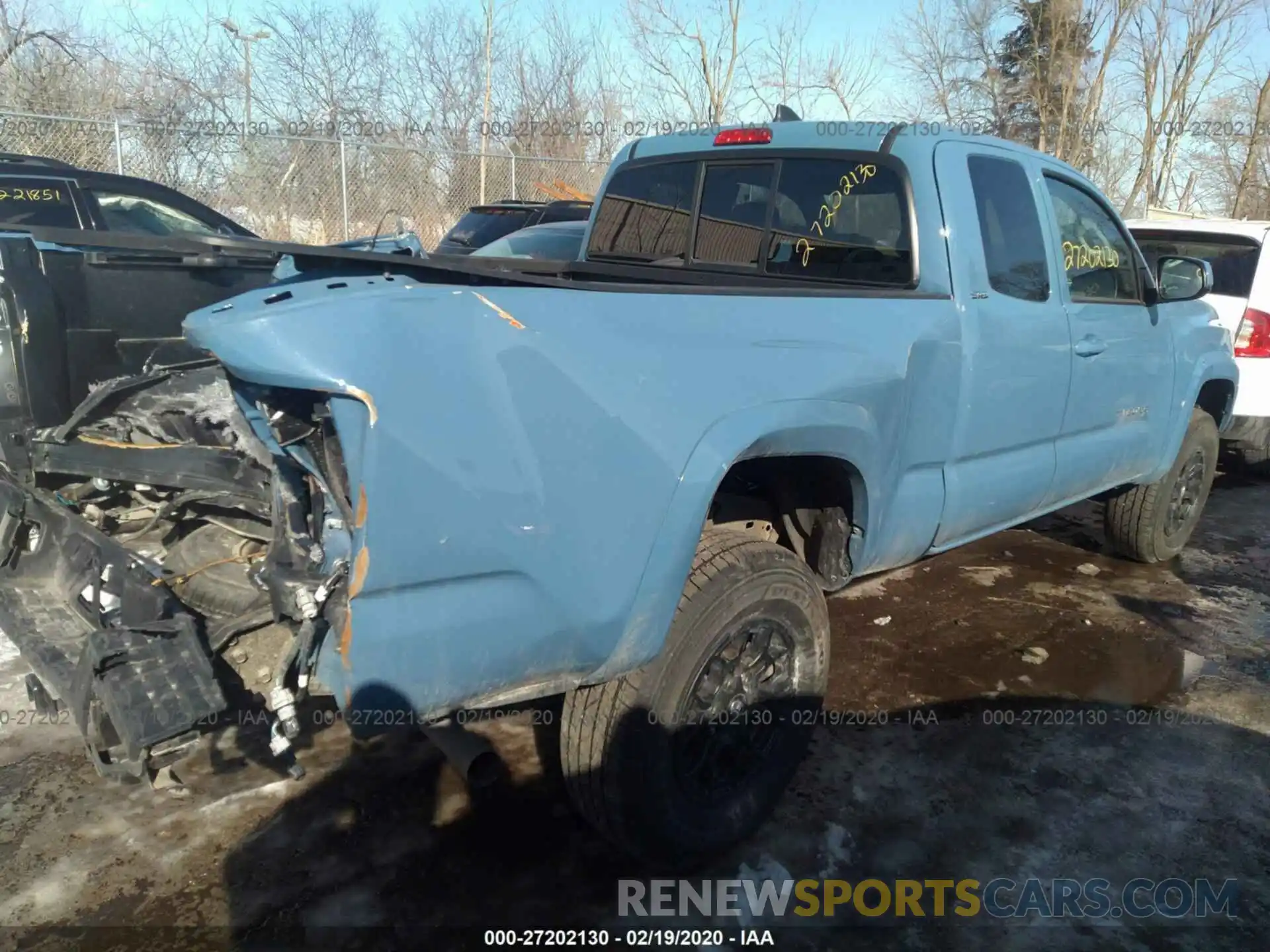 4 Photograph of a damaged car 5TFSZ5AN5KX205362 TOYOTA TACOMA 2019