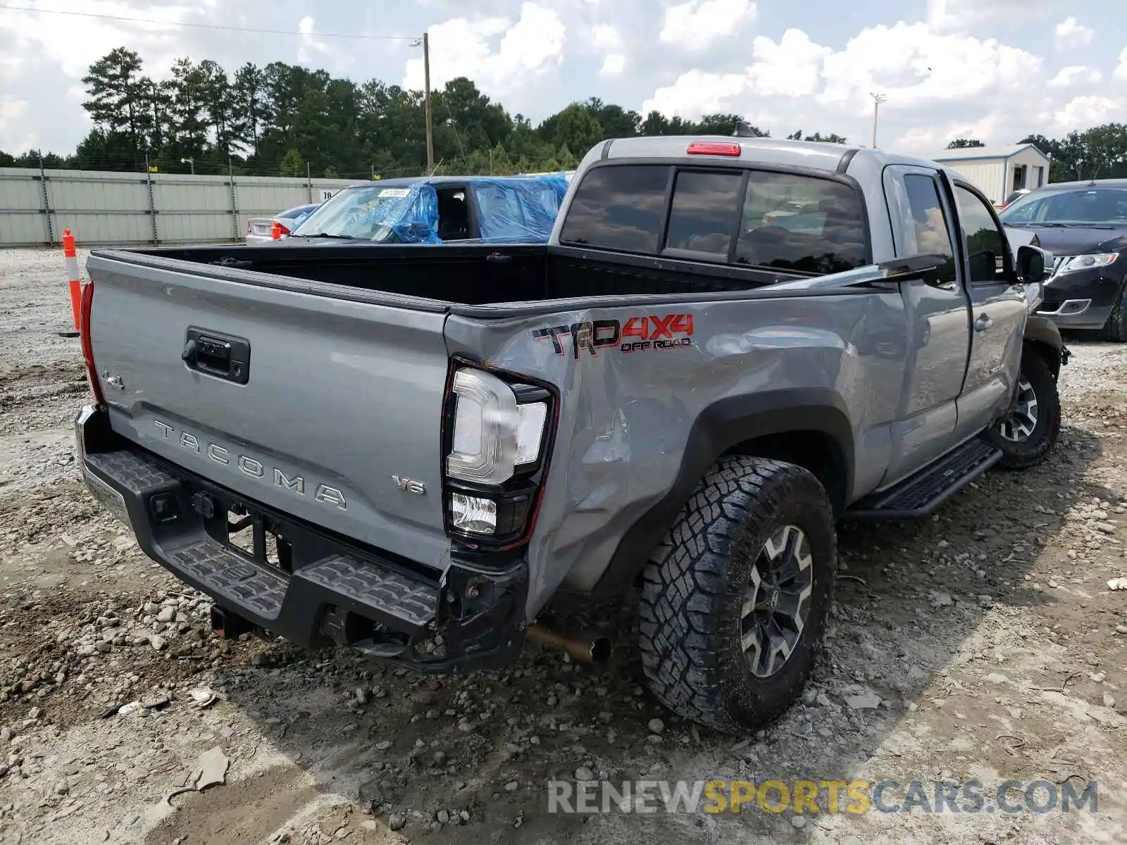 4 Photograph of a damaged car 5TFSZ5AN6KX167978 TOYOTA TACOMA 2019