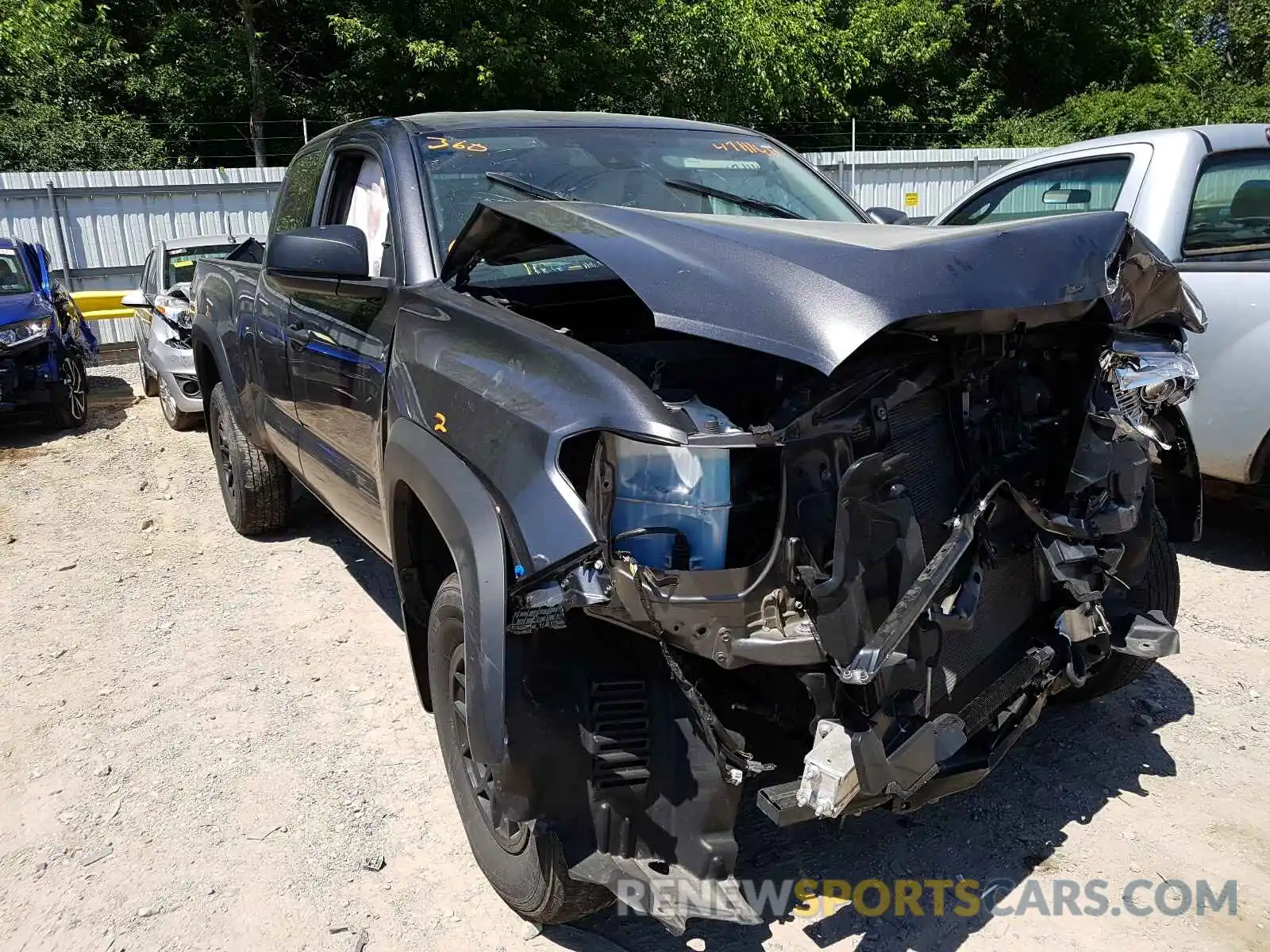 1 Photograph of a damaged car 5TFSZ5AN6KX193982 TOYOTA TACOMA 2019