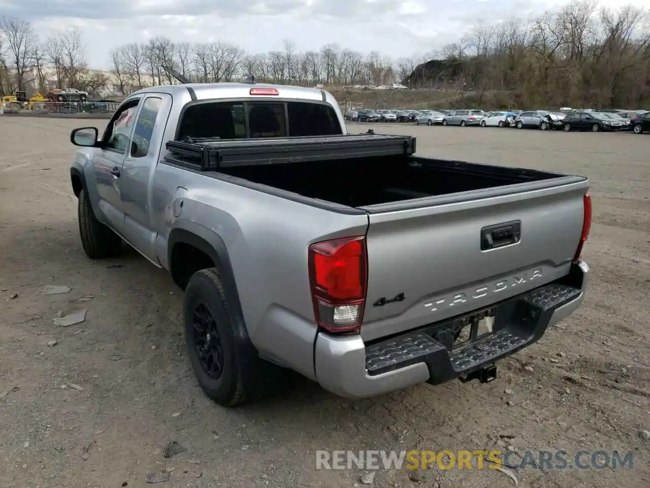 3 Photograph of a damaged car 5TFSZ5AN7KX194249 TOYOTA TACOMA 2019