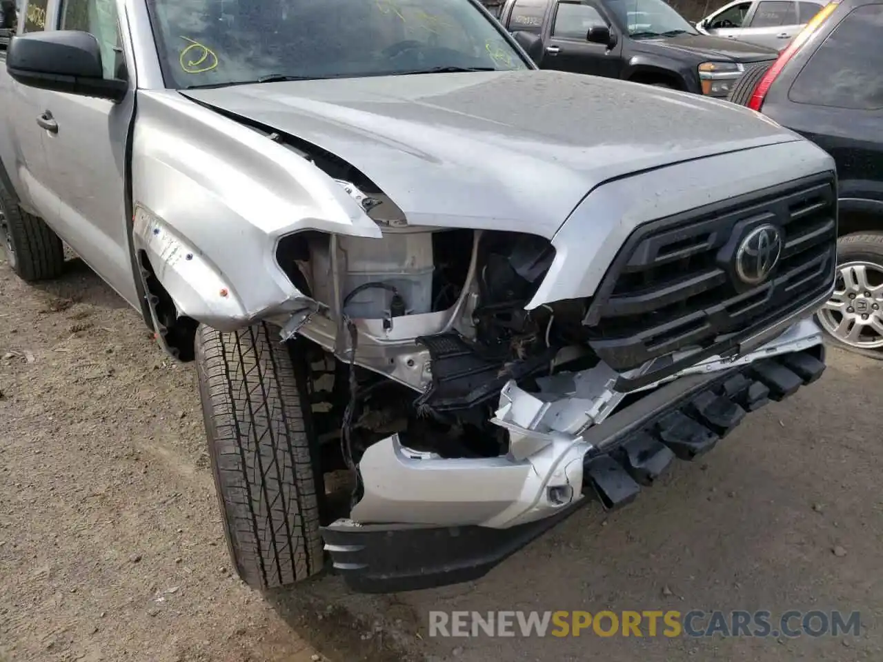 9 Photograph of a damaged car 5TFSZ5AN7KX194249 TOYOTA TACOMA 2019