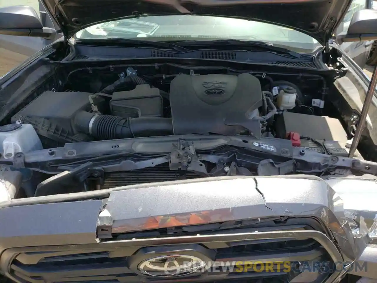 7 Photograph of a damaged car 5TFSZ5AN7KX196907 TOYOTA TACOMA 2019