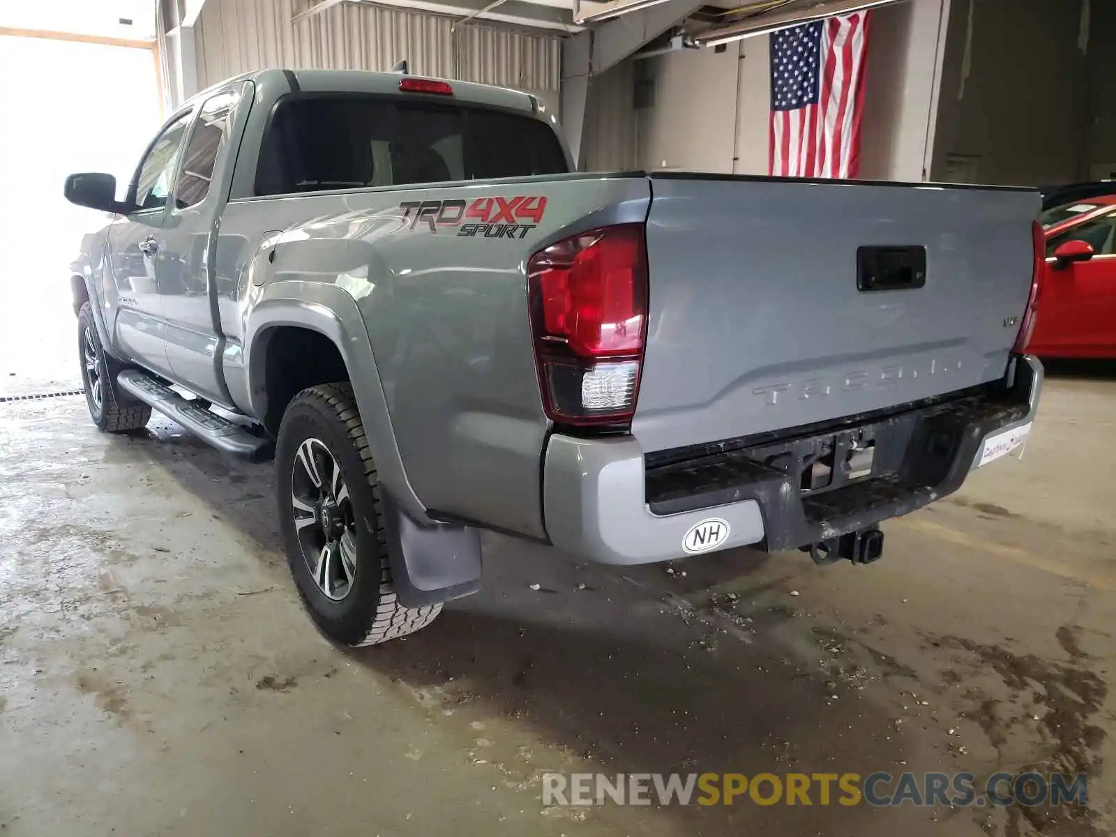 3 Photograph of a damaged car 5TFSZ5AN8KX170025 TOYOTA TACOMA 2019