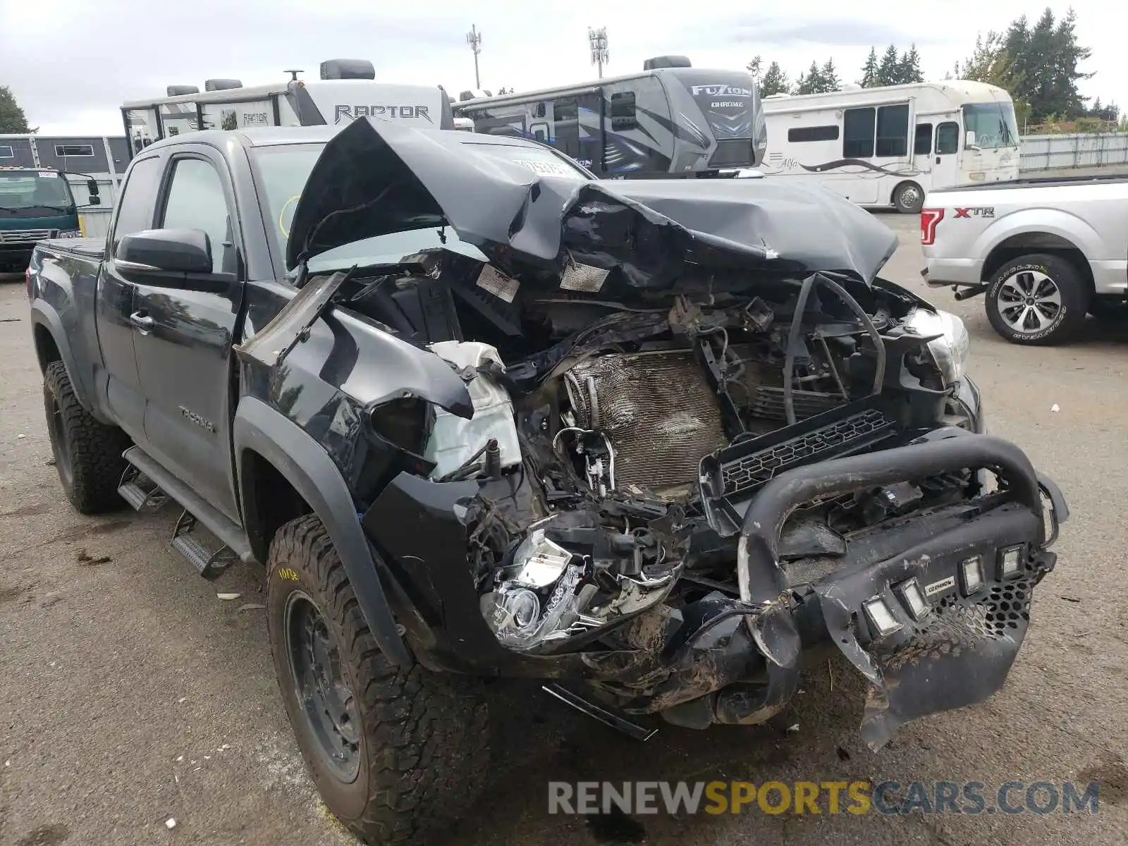 9 Photograph of a damaged car 5TFSZ5AN9KX191448 TOYOTA TACOMA 2019