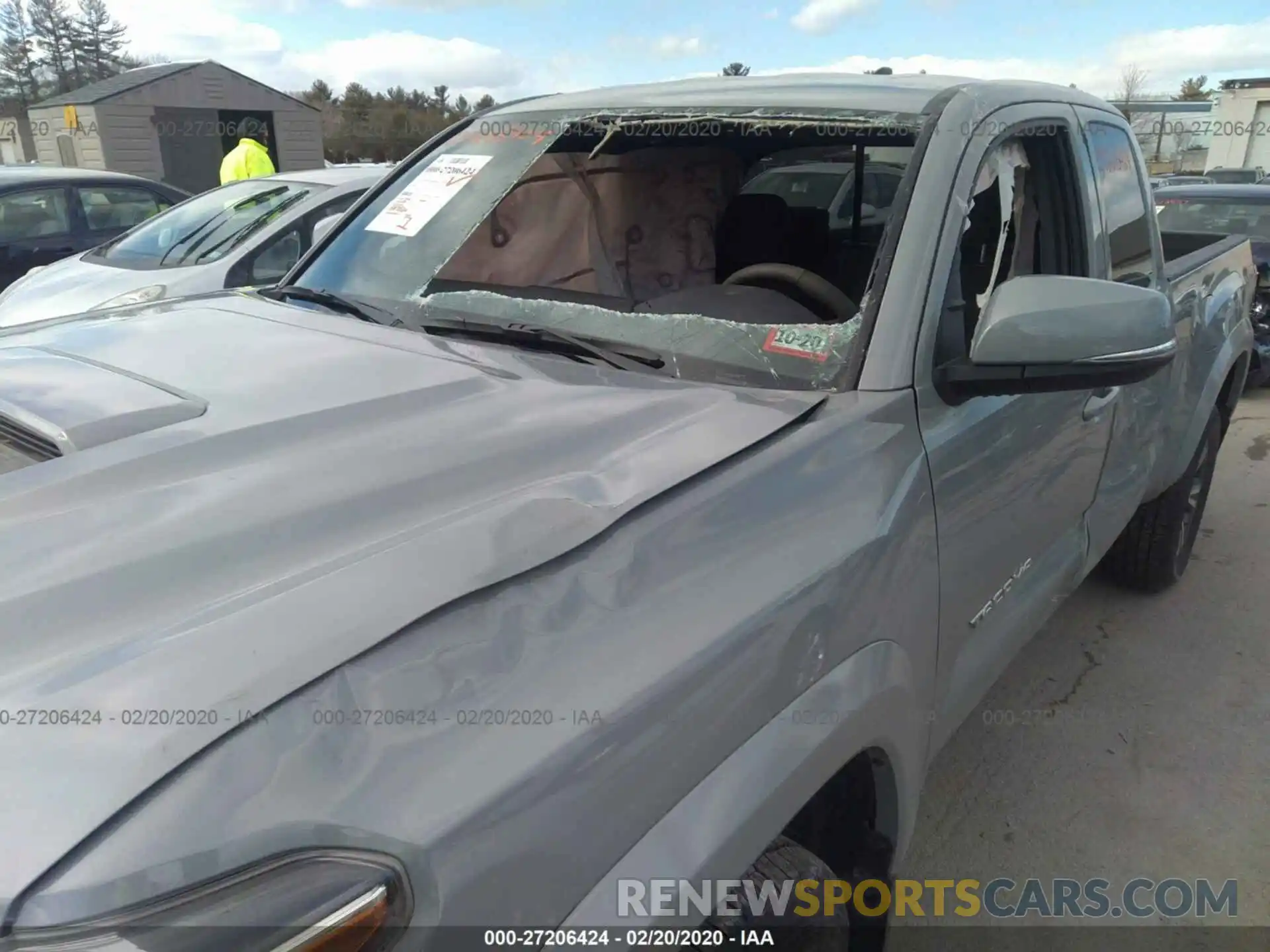 6 Photograph of a damaged car 5TFSZ5AN9KX194009 TOYOTA TACOMA 2019