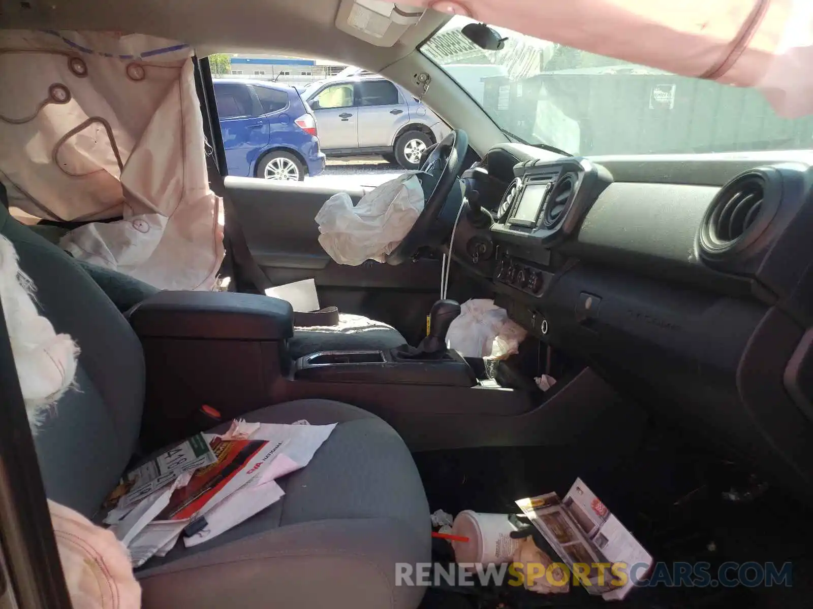 5 Photograph of a damaged car 5TFSZ5AN9KX210872 TOYOTA TACOMA 2019