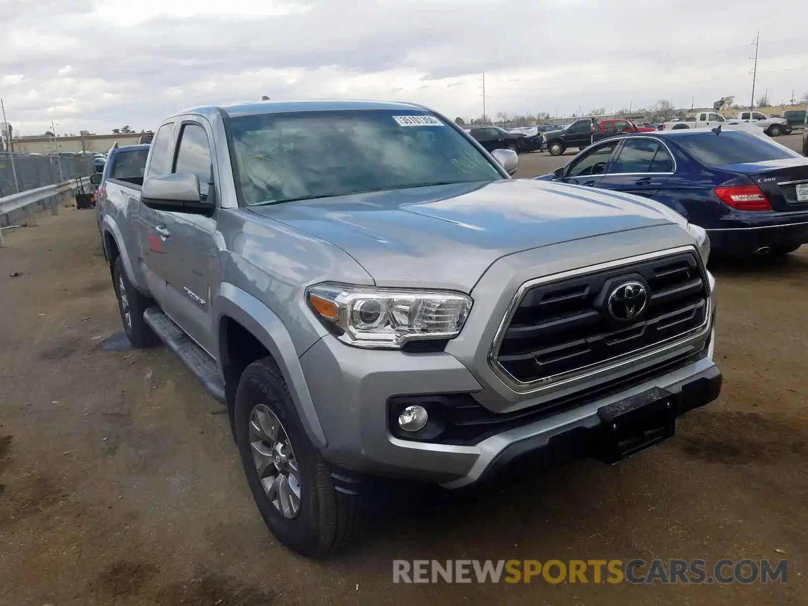 1 Photograph of a damaged car 5TFSZ5ANXKX170558 TOYOTA TACOMA 2019