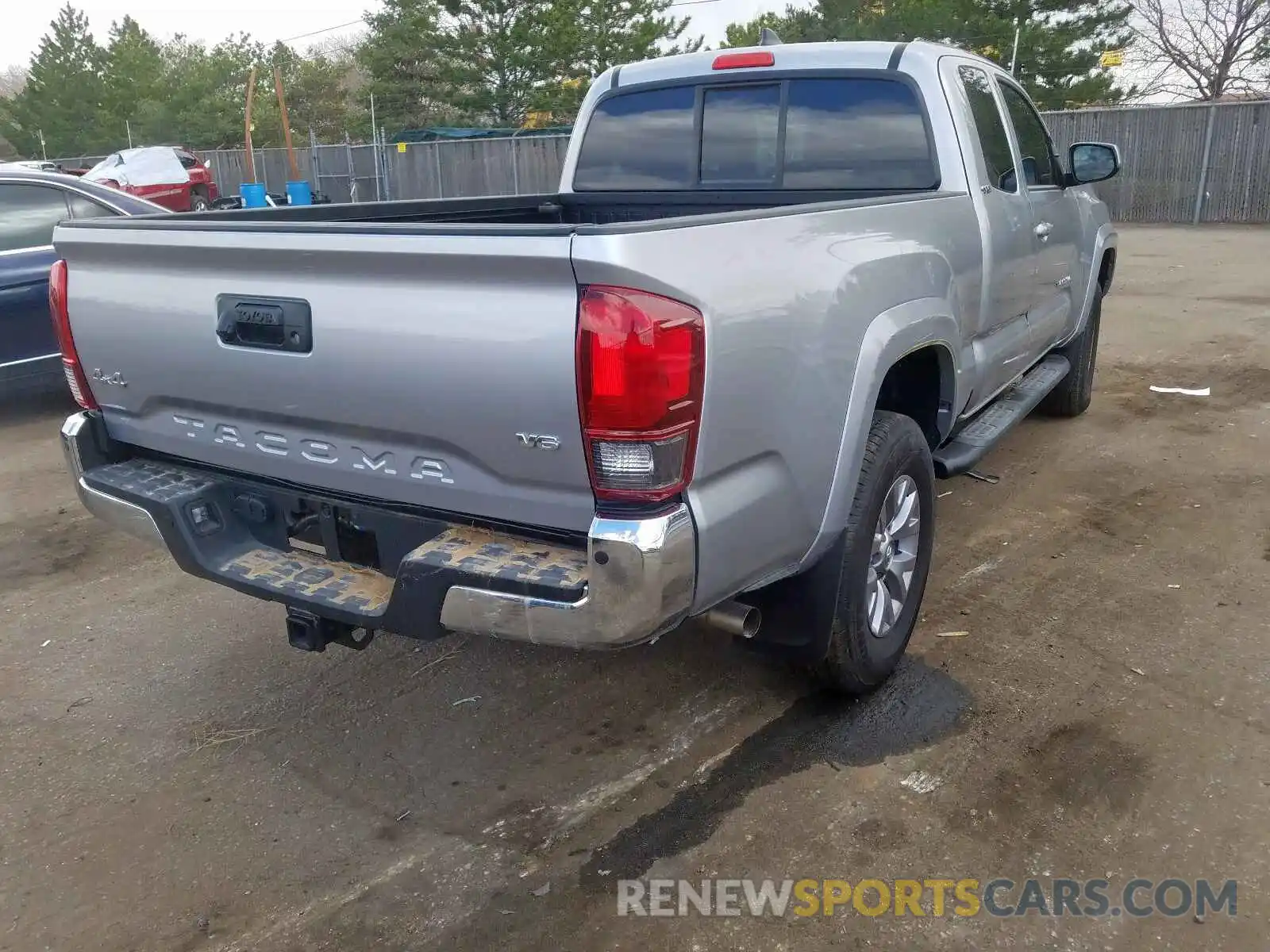 4 Photograph of a damaged car 5TFSZ5ANXKX170558 TOYOTA TACOMA 2019