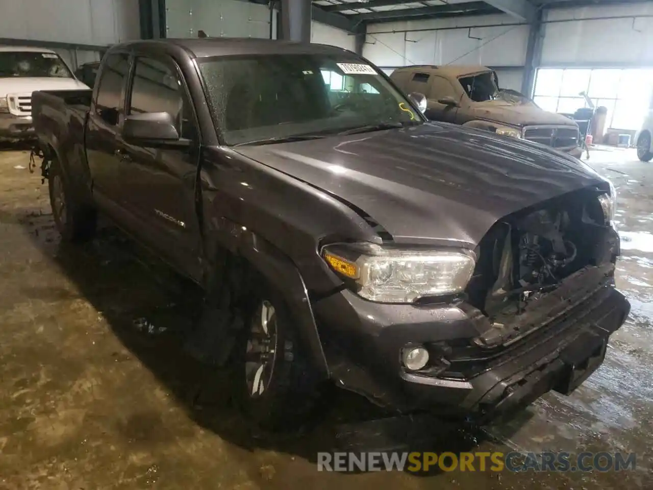 1 Photograph of a damaged car 5TFSZ5ANXKX181267 TOYOTA TACOMA 2019