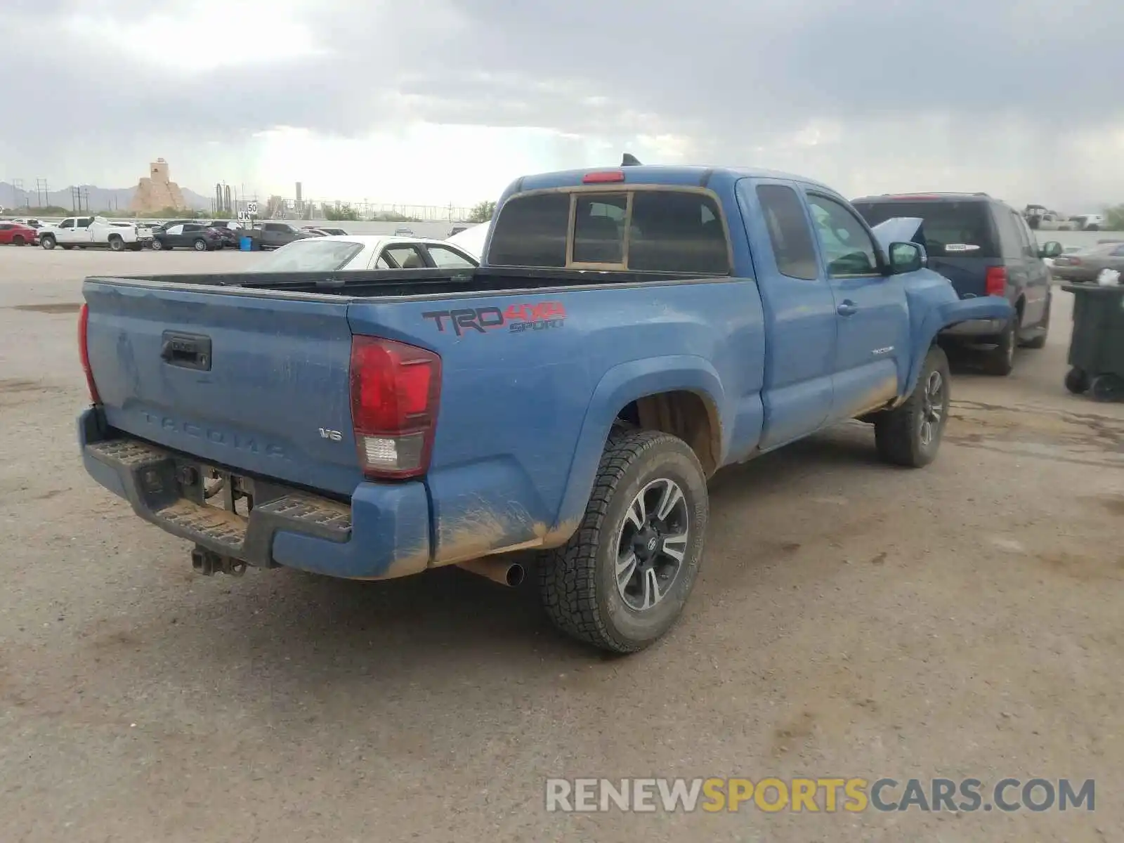 4 Фотография поврежденного автомобиля 5TFSZ5ANXKX182970 TOYOTA TACOMA 2019