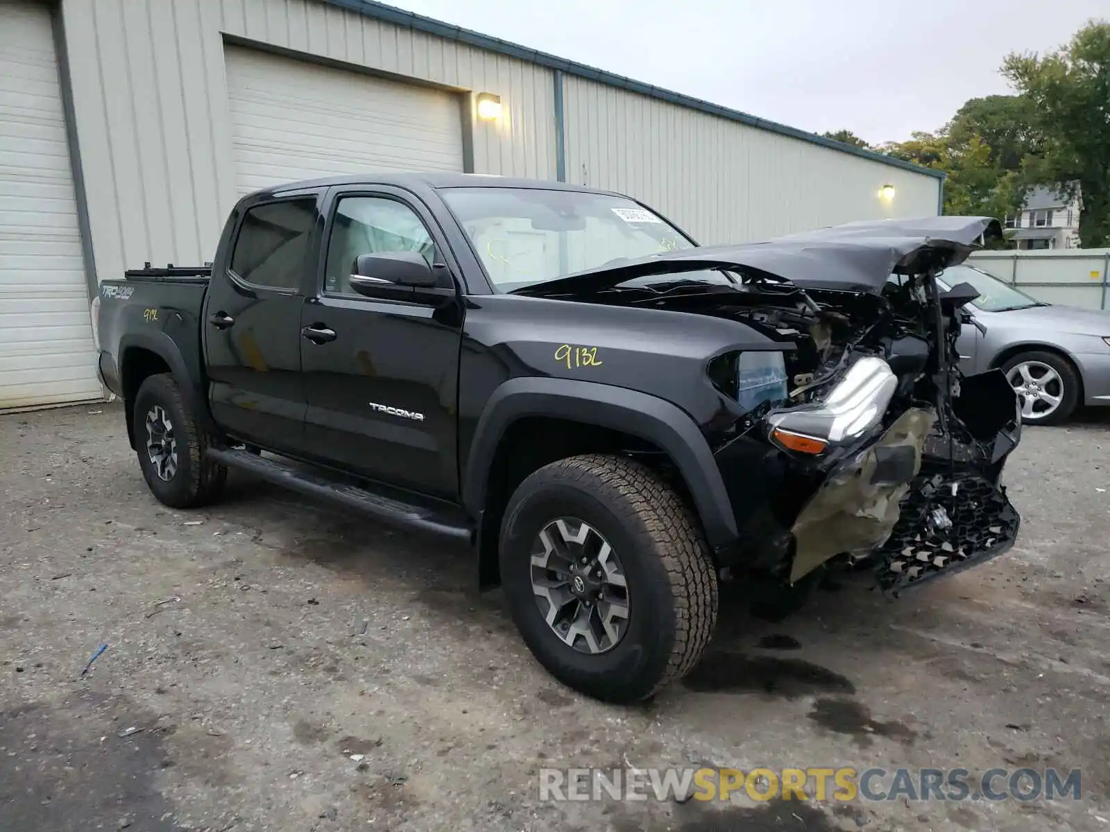 1 Photograph of a damaged car 3THCZ5AN4LM345821 TOYOTA TACOMA 2020