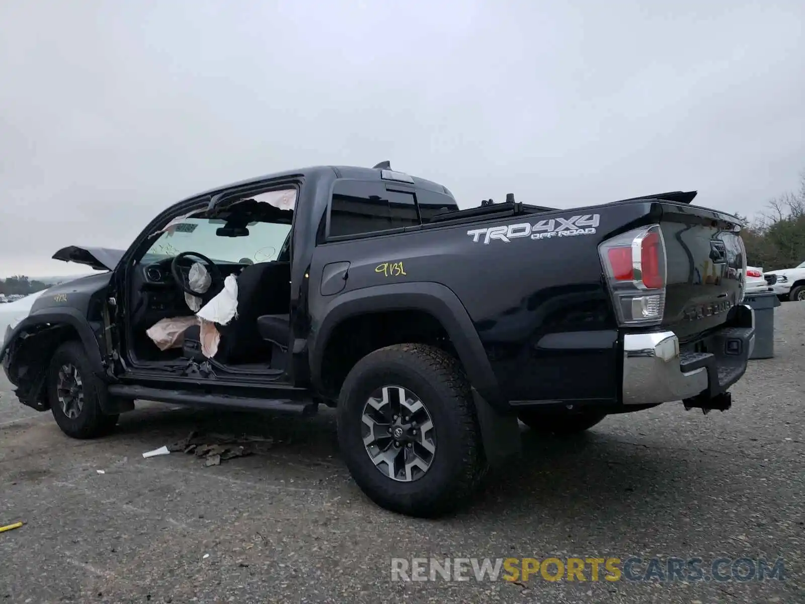 3 Photograph of a damaged car 3THCZ5AN4LM345821 TOYOTA TACOMA 2020