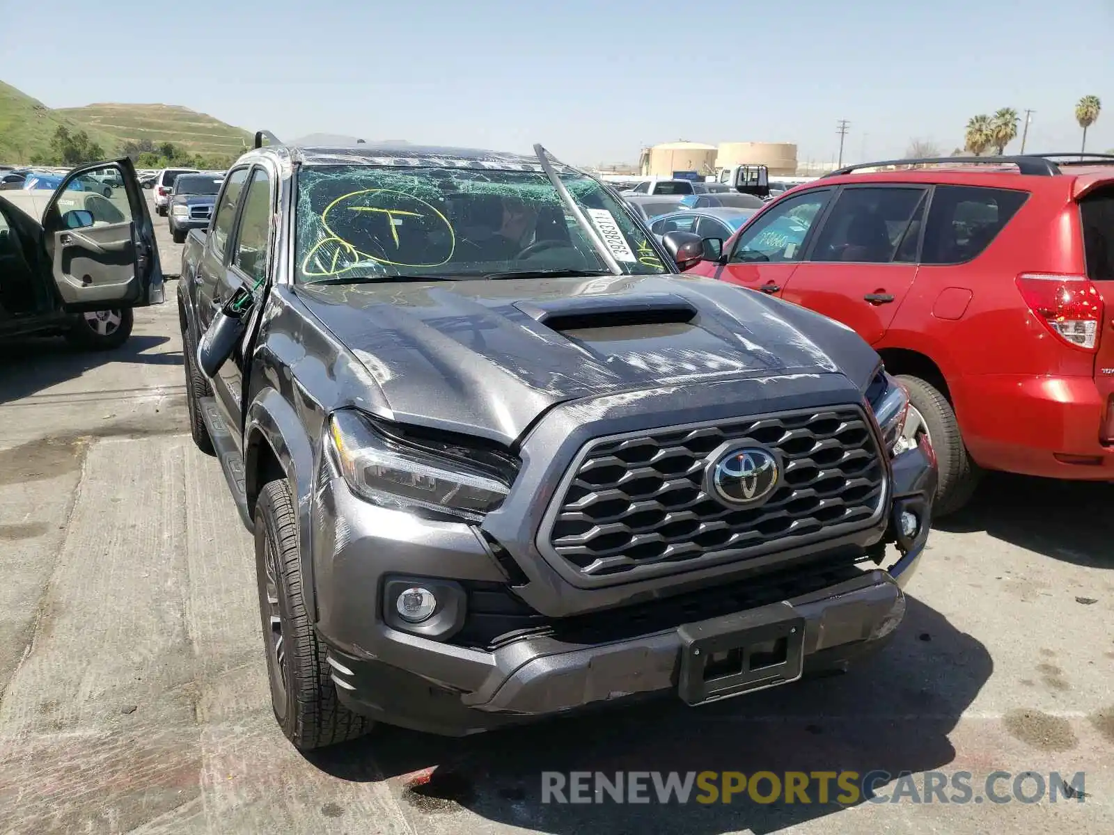 9 Photograph of a damaged car 3TMAZ5CN0LM118128 TOYOTA TACOMA 2020