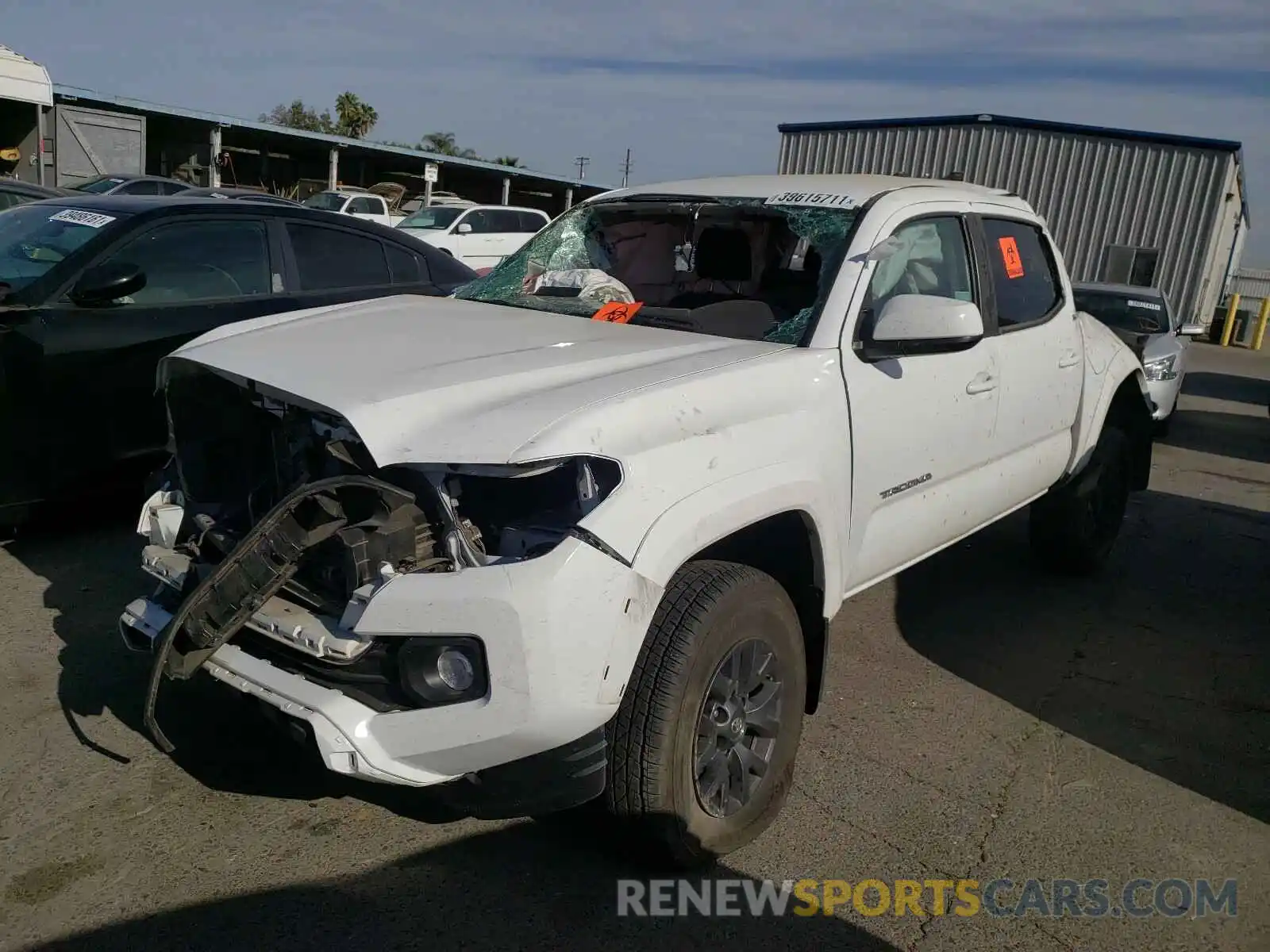 2 Photograph of a damaged car 3TMAZ5CN0LM118582 TOYOTA TACOMA 2020