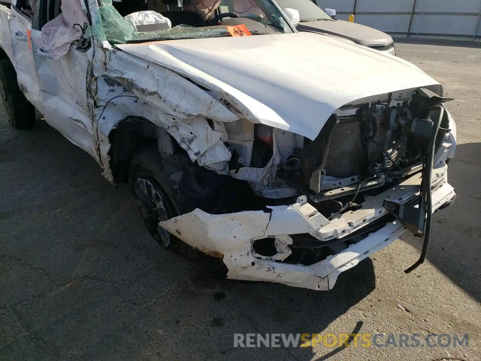 9 Photograph of a damaged car 3TMAZ5CN0LM118582 TOYOTA TACOMA 2020