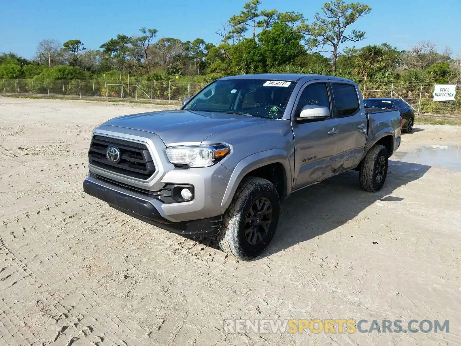 2 Photograph of a damaged car 3TMAZ5CN0LM123197 TOYOTA TACOMA 2020