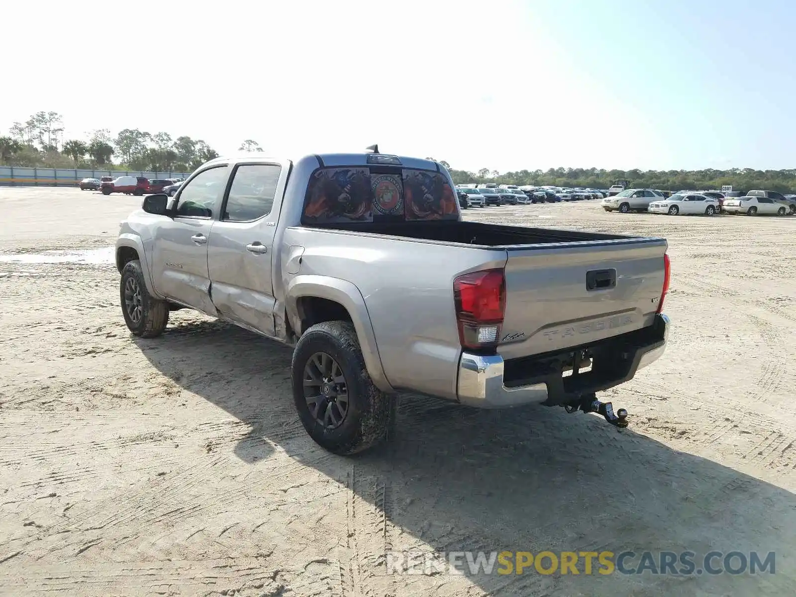 3 Photograph of a damaged car 3TMAZ5CN0LM123197 TOYOTA TACOMA 2020