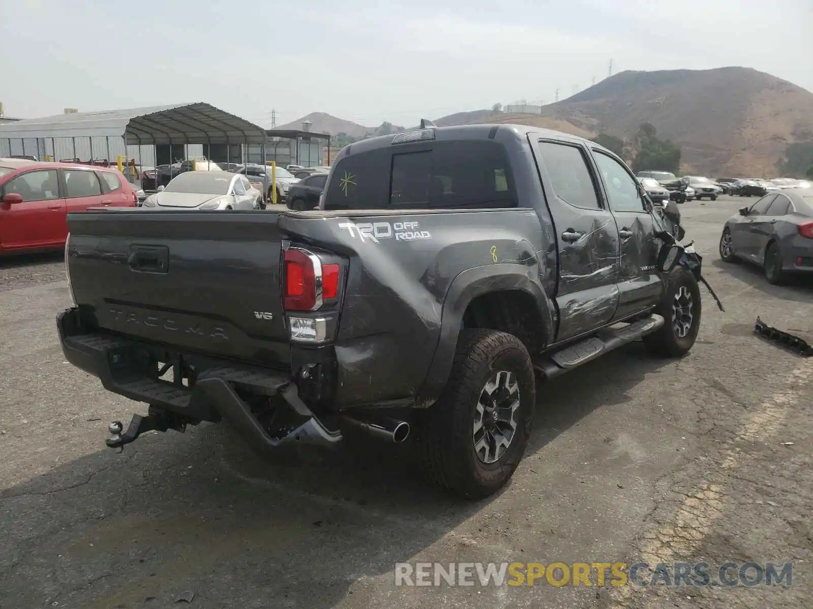 4 Photograph of a damaged car 3TMAZ5CN0LM123765 TOYOTA TACOMA 2020