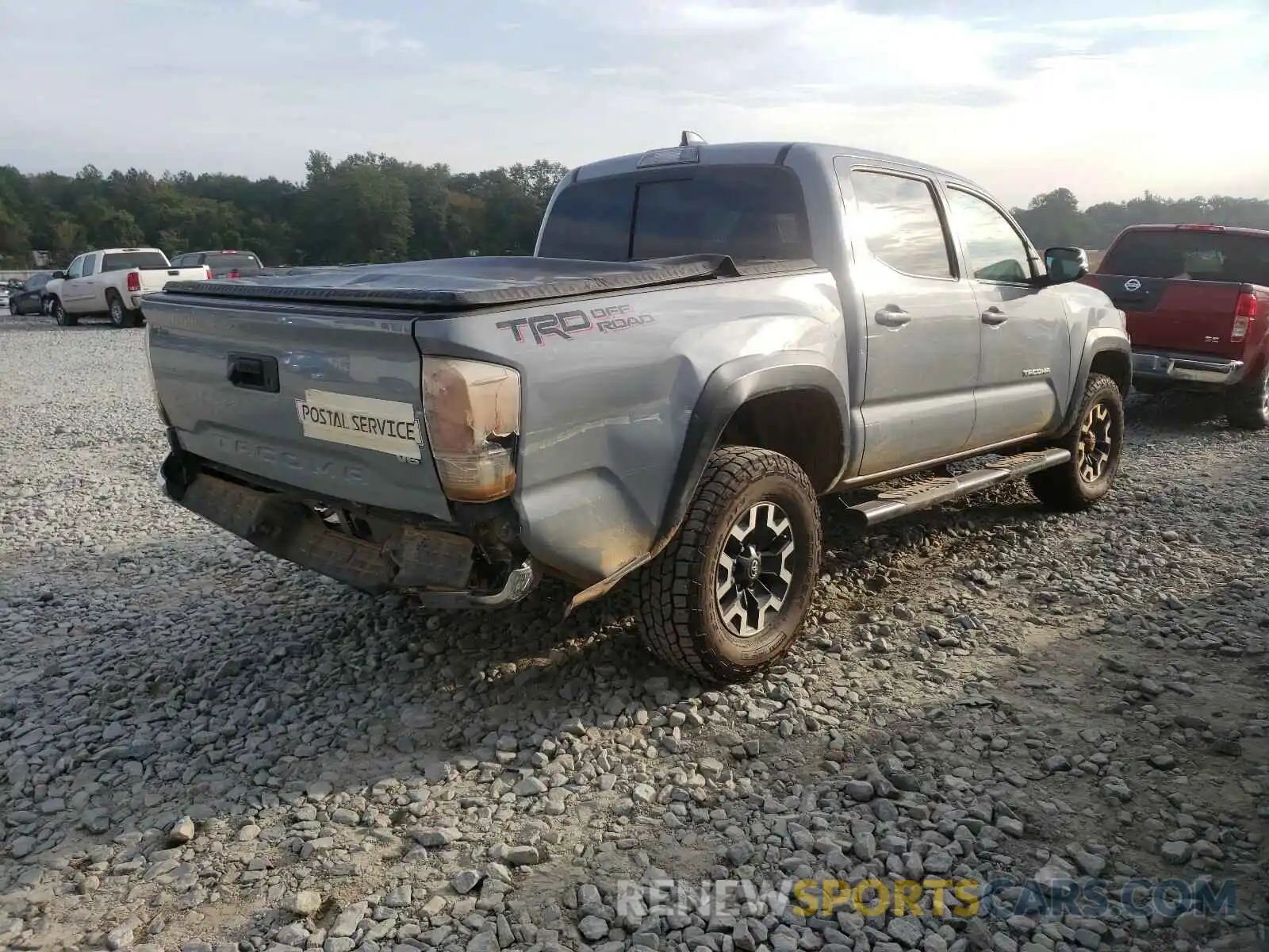 5 Photograph of a damaged car 3TMAZ5CN0LM125239 TOYOTA TACOMA 2020