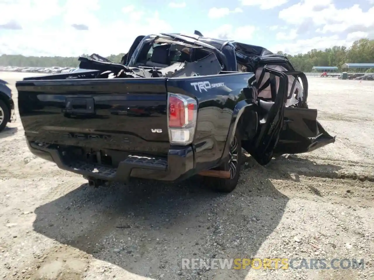 4 Фотография поврежденного автомобиля 3TMAZ5CN0LM134667 TOYOTA TACOMA 2020