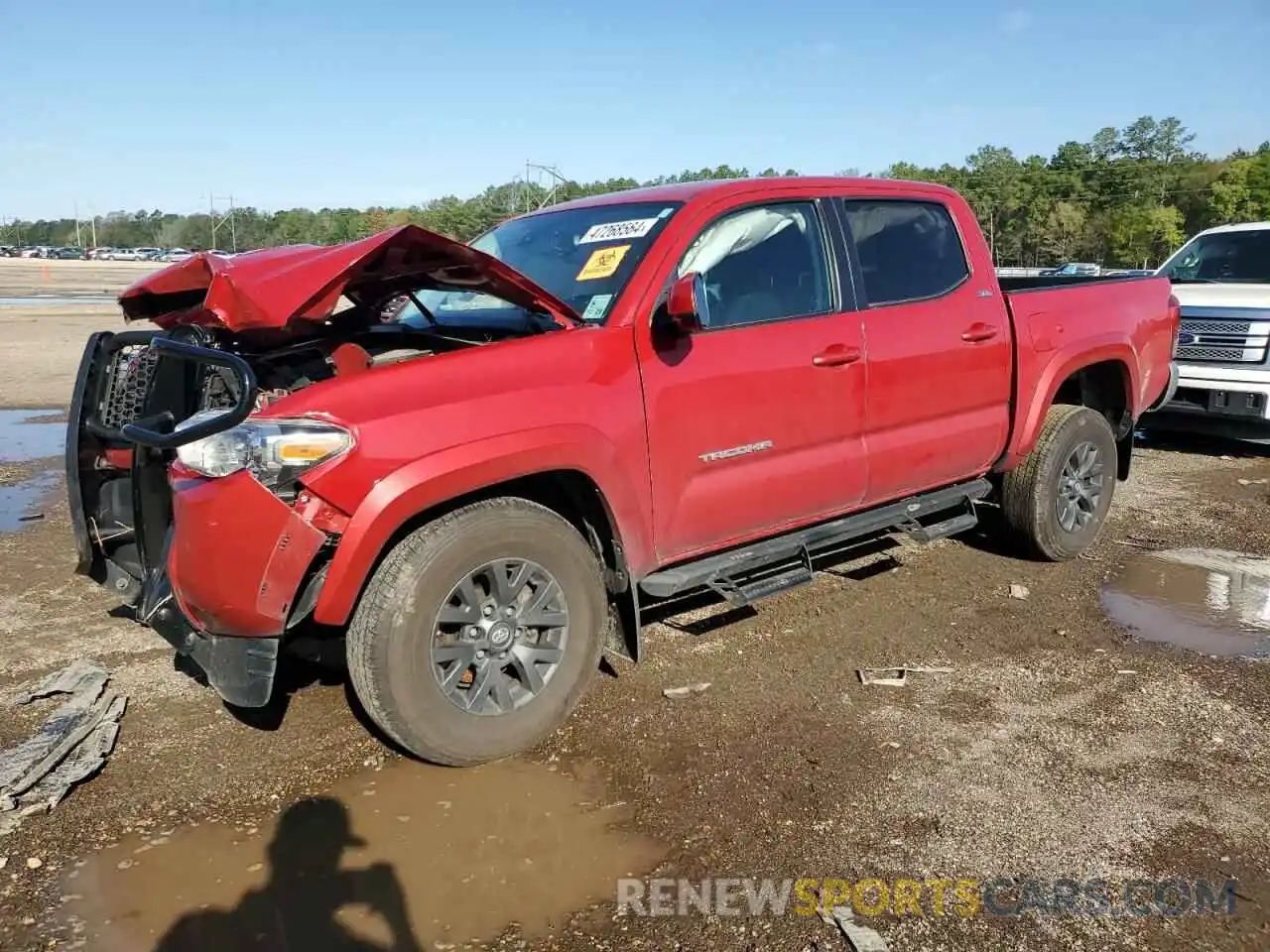 1 Photograph of a damaged car 3TMAZ5CN0LM135169 TOYOTA TACOMA 2020