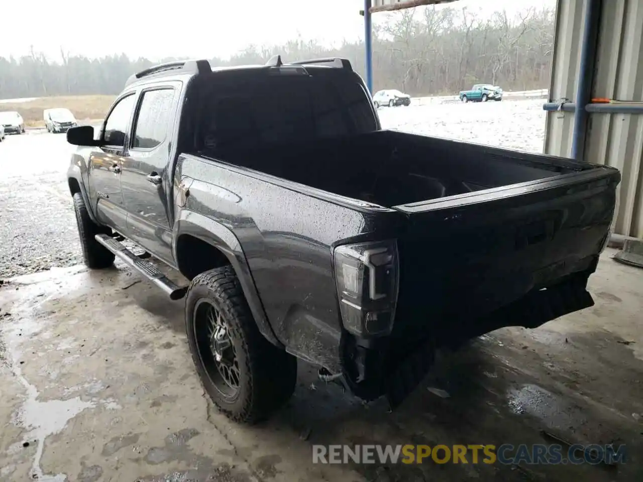 3 Photograph of a damaged car 3TMAZ5CN1LM114959 TOYOTA TACOMA 2020