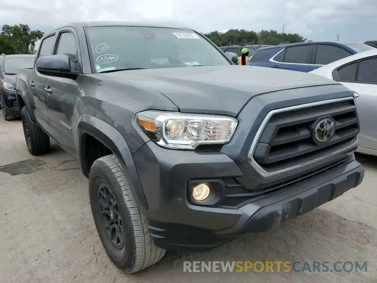 1 Photograph of a damaged car 3TMAZ5CN1LM115934 TOYOTA TACOMA 2020